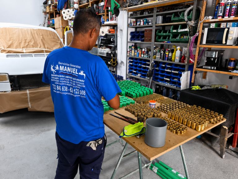 Equipo de Servicios Generales Manuel en Las Palmas